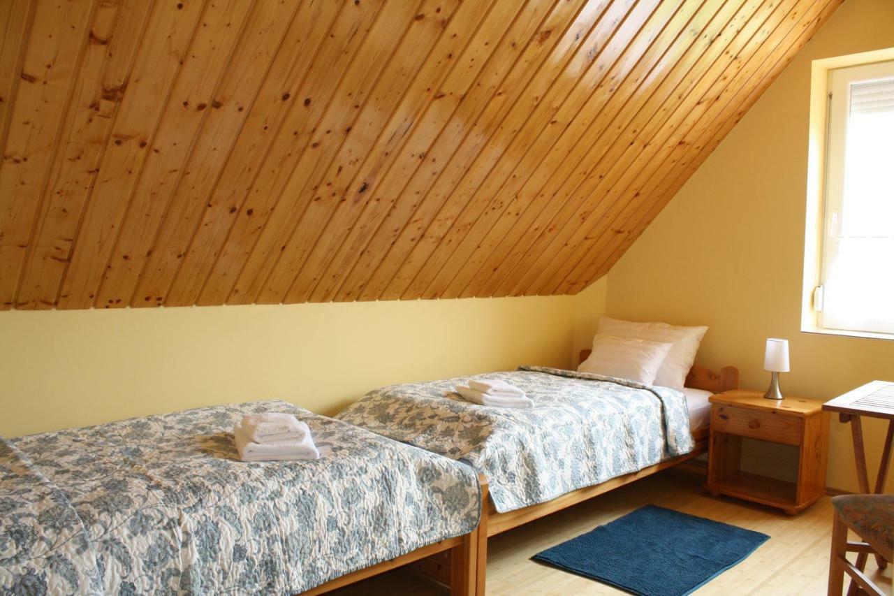 Kedvenc Vendégház Miskolc Exterior foto